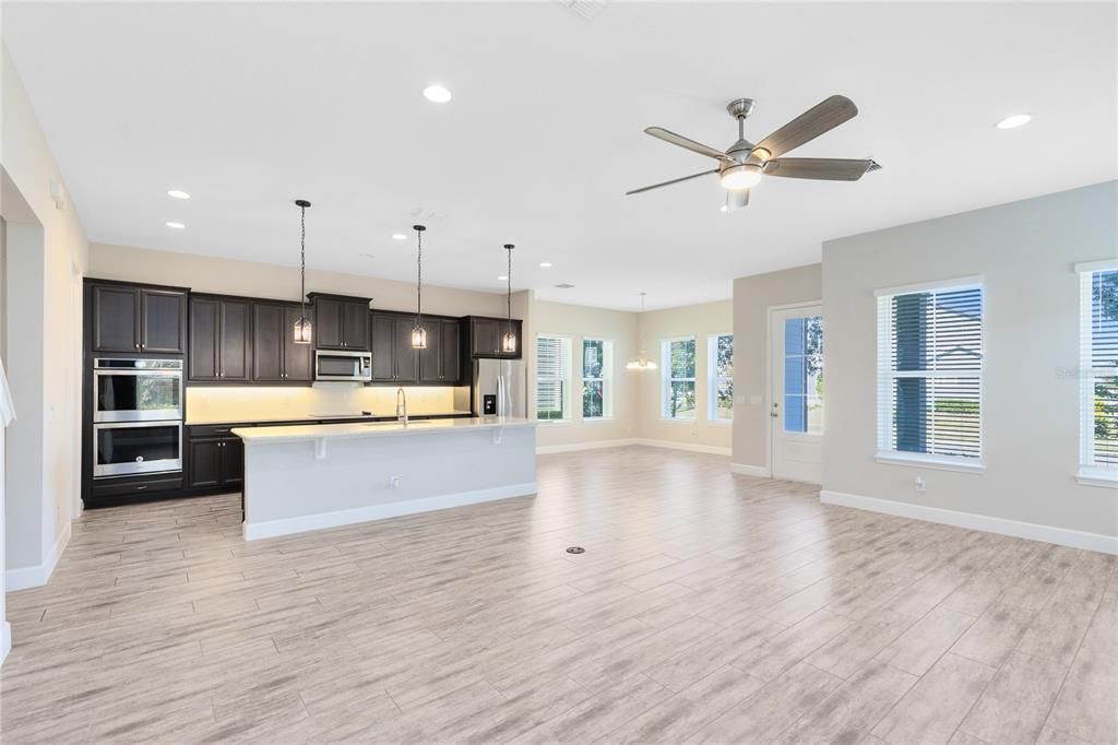 В аренду: $3,850 (4 спален, 3 ванн, 2526 Квадратных фут)