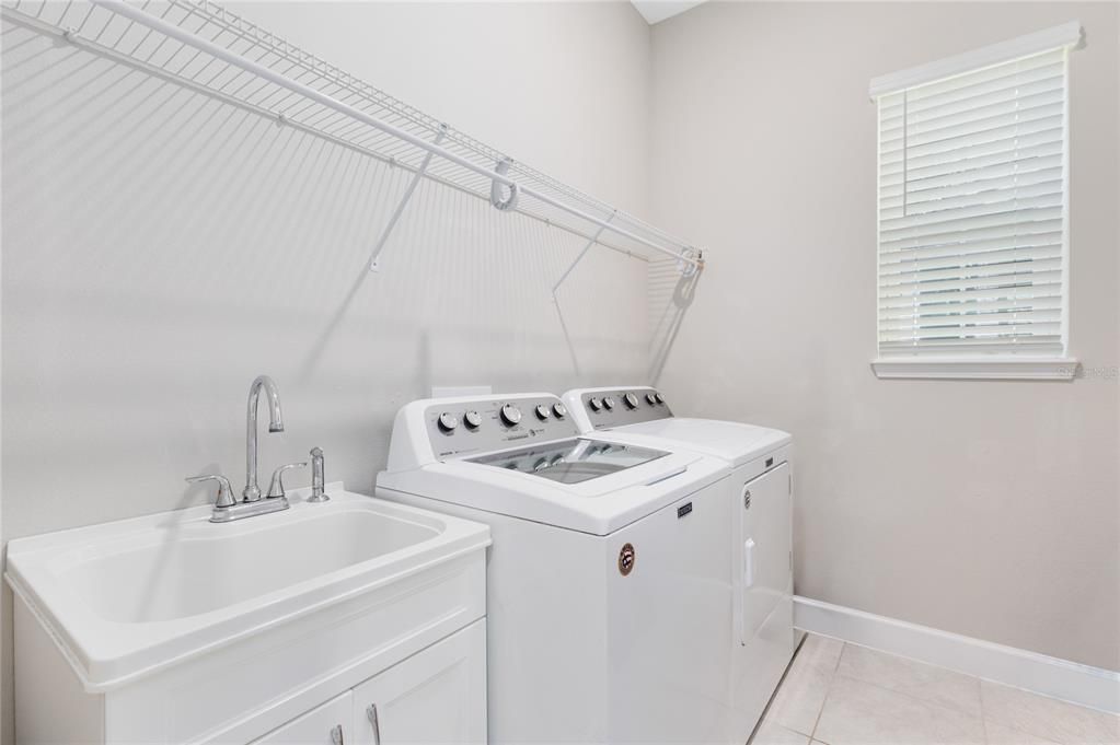 В аренду: $3,850 (4 спален, 3 ванн, 2526 Квадратных фут)