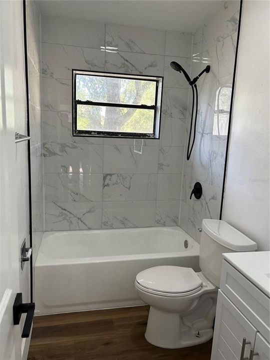 En Renta: $1,800 (4 camas, 2 baños, 1756 Pies cuadrados)