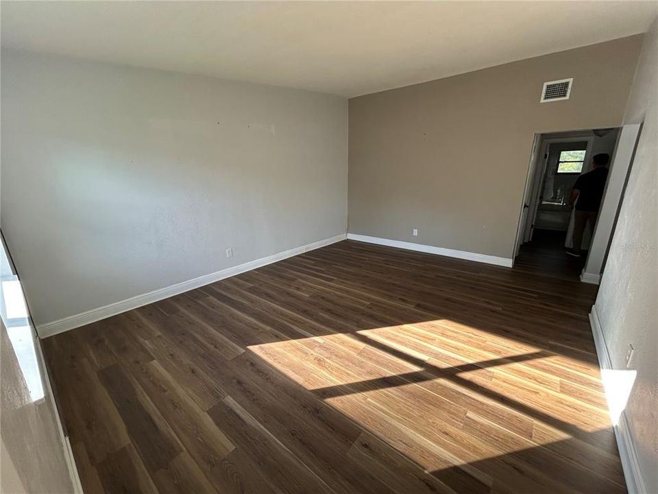 En Renta: $1,800 (4 camas, 2 baños, 1756 Pies cuadrados)