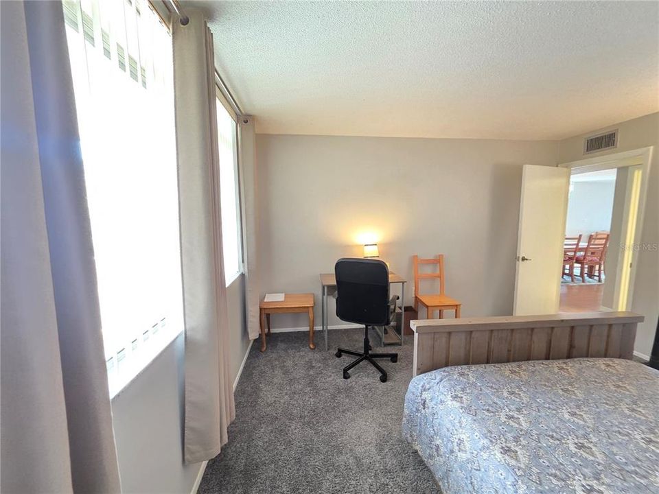 For Sale: $225,000 (2 beds, 2 baths, 1200 Square Feet)