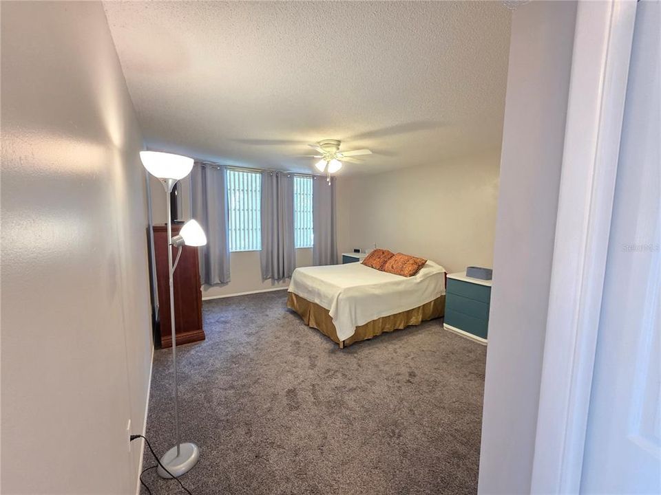 For Sale: $225,000 (2 beds, 2 baths, 1200 Square Feet)