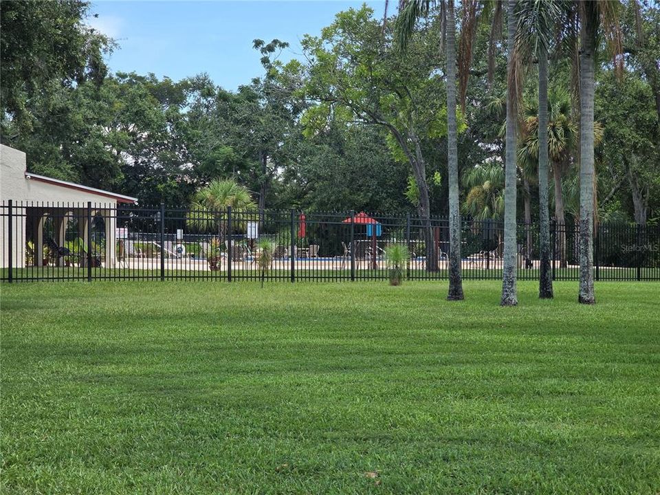 For Sale: $225,000 (2 beds, 2 baths, 1200 Square Feet)