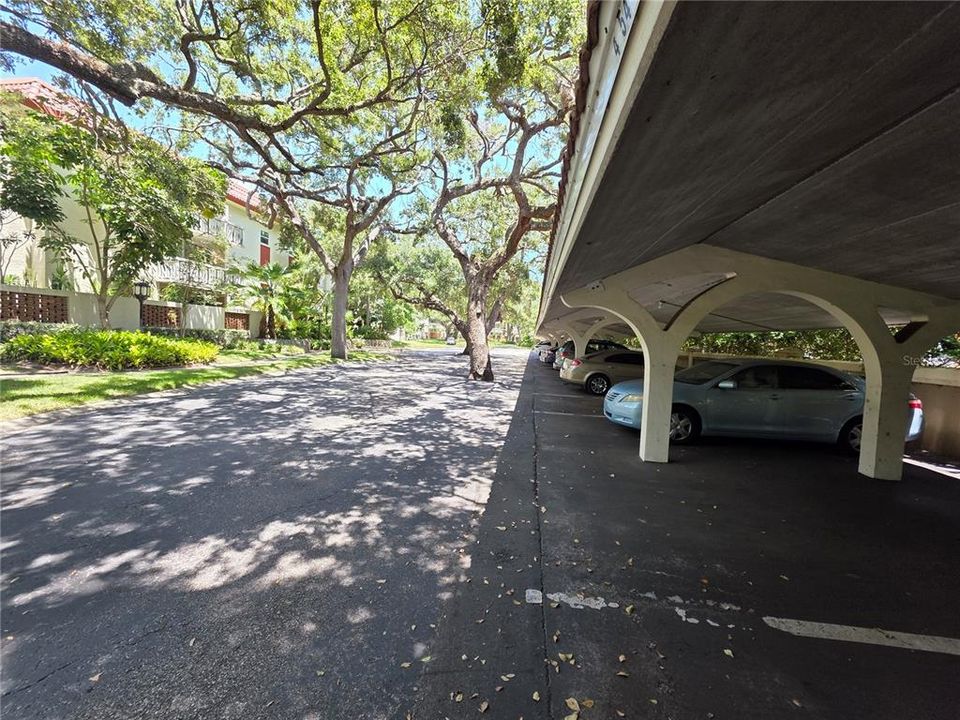 For Sale: $225,000 (2 beds, 2 baths, 1200 Square Feet)