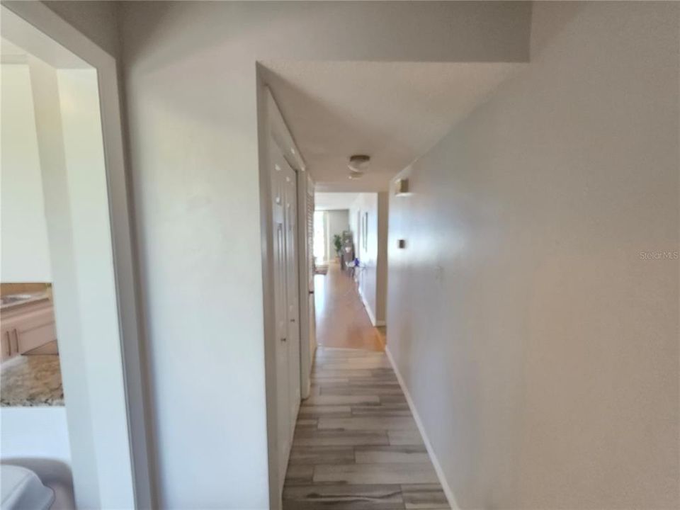 For Sale: $225,000 (2 beds, 2 baths, 1200 Square Feet)