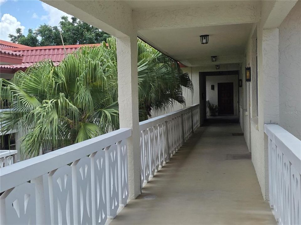 For Sale: $225,000 (2 beds, 2 baths, 1200 Square Feet)