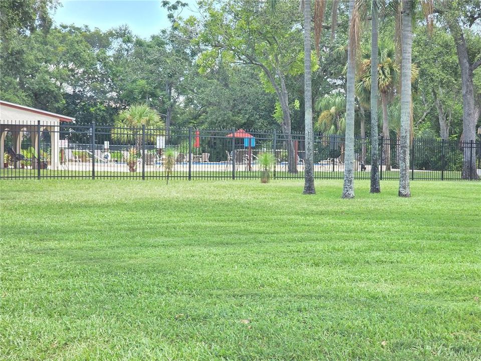 For Sale: $225,000 (2 beds, 2 baths, 1200 Square Feet)