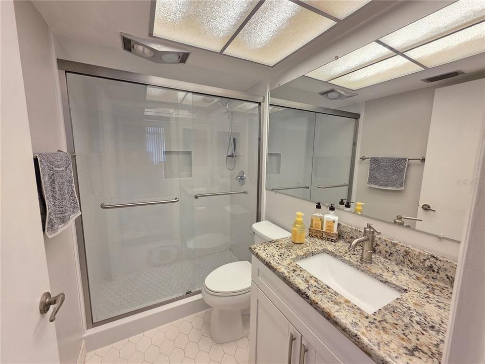 For Sale: $225,000 (2 beds, 2 baths, 1200 Square Feet)