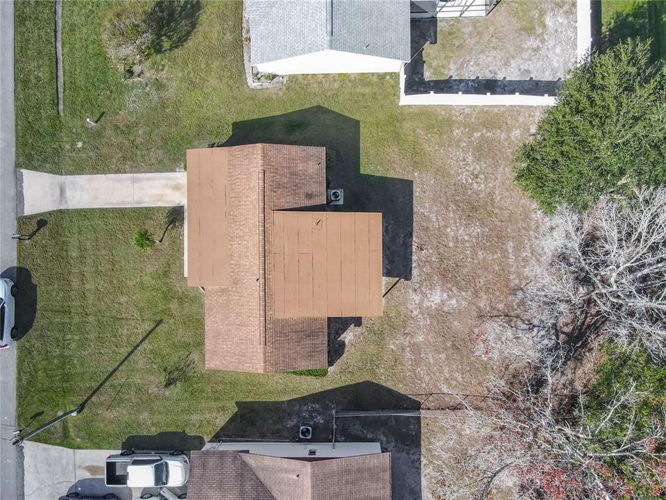 Под контрактом: $169,900 (2 спален, 1 ванн, 759 Квадратных фут)