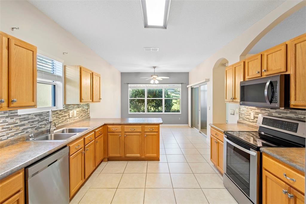 For Sale: $330,000 (3 beds, 2 baths, 2145 Square Feet)