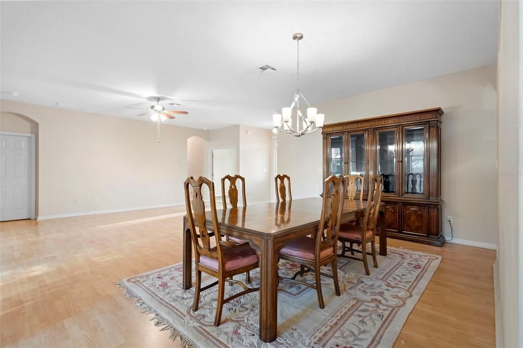 For Sale: $330,000 (3 beds, 2 baths, 2145 Square Feet)