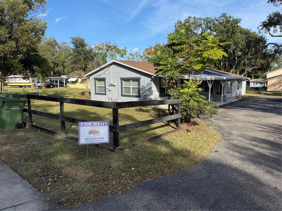 For Rent: $1,295 (2 beds, 1 baths, 900 Square Feet)