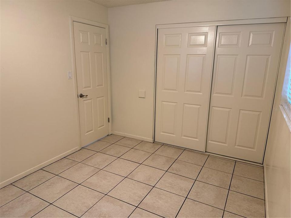 For Rent: $1,295 (2 beds, 1 baths, 900 Square Feet)