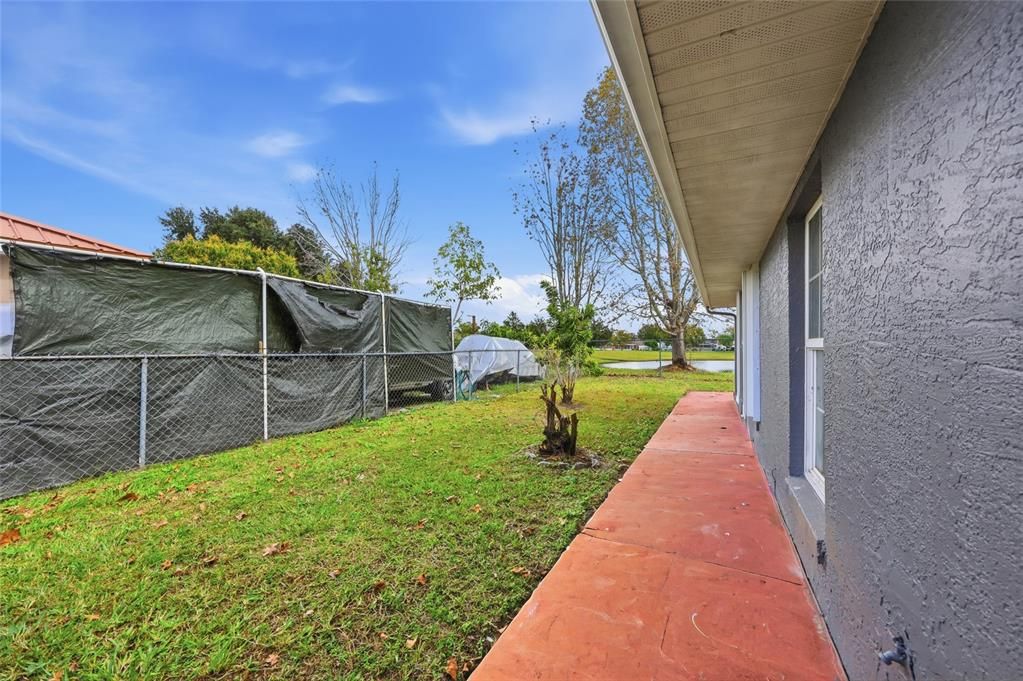 For Sale: $340,000 (3 beds, 2 baths, 1597 Square Feet)