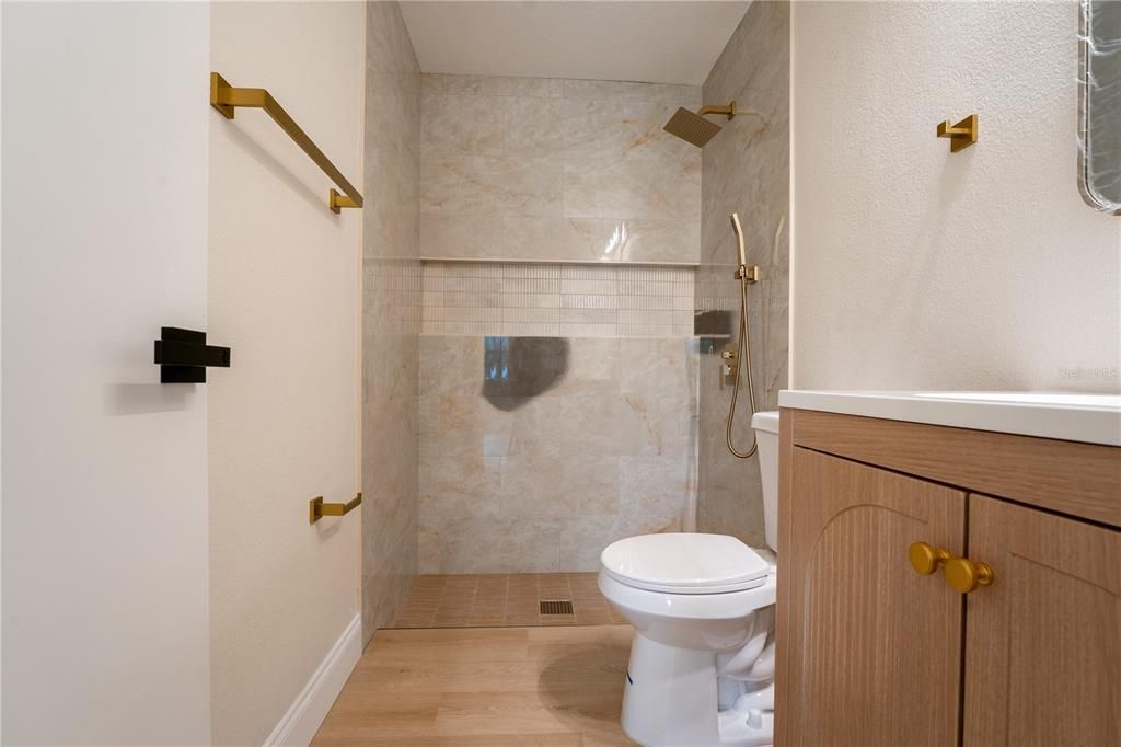 待售: $290,000 (3 贝兹, 2 浴室, 1176 平方英尺)