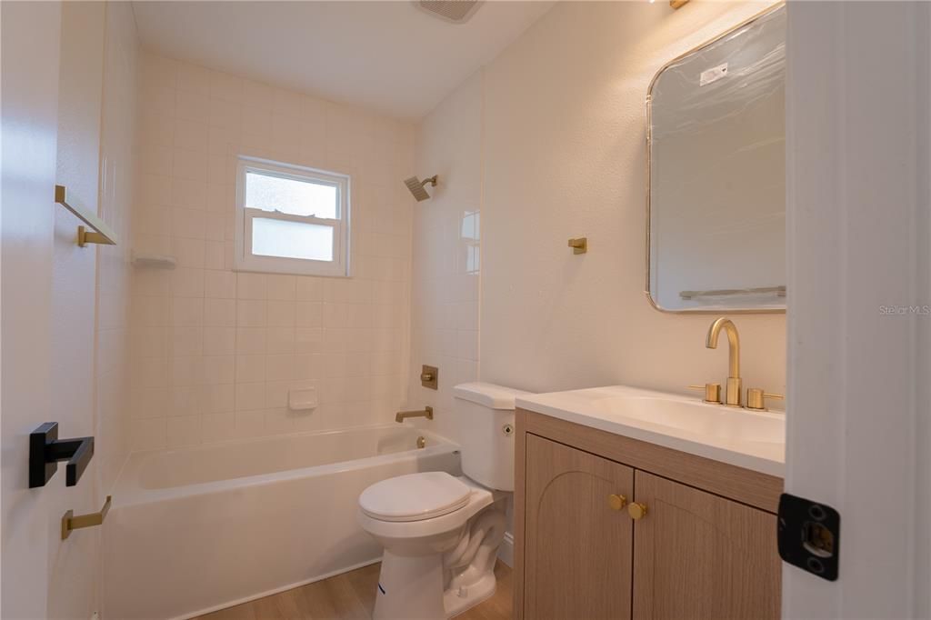 待售: $290,000 (3 贝兹, 2 浴室, 1176 平方英尺)