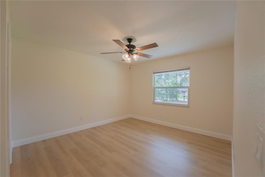 待售: $290,000 (3 贝兹, 2 浴室, 1176 平方英尺)