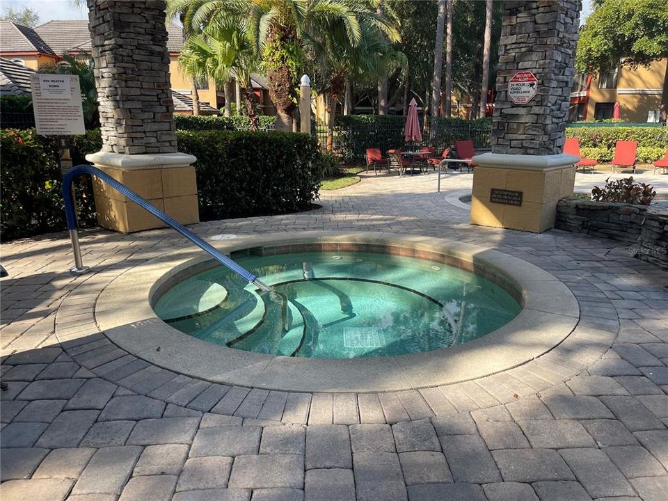 En Venta: $335,000 (3 camas, 2 baños, 1430 Pies cuadrados)