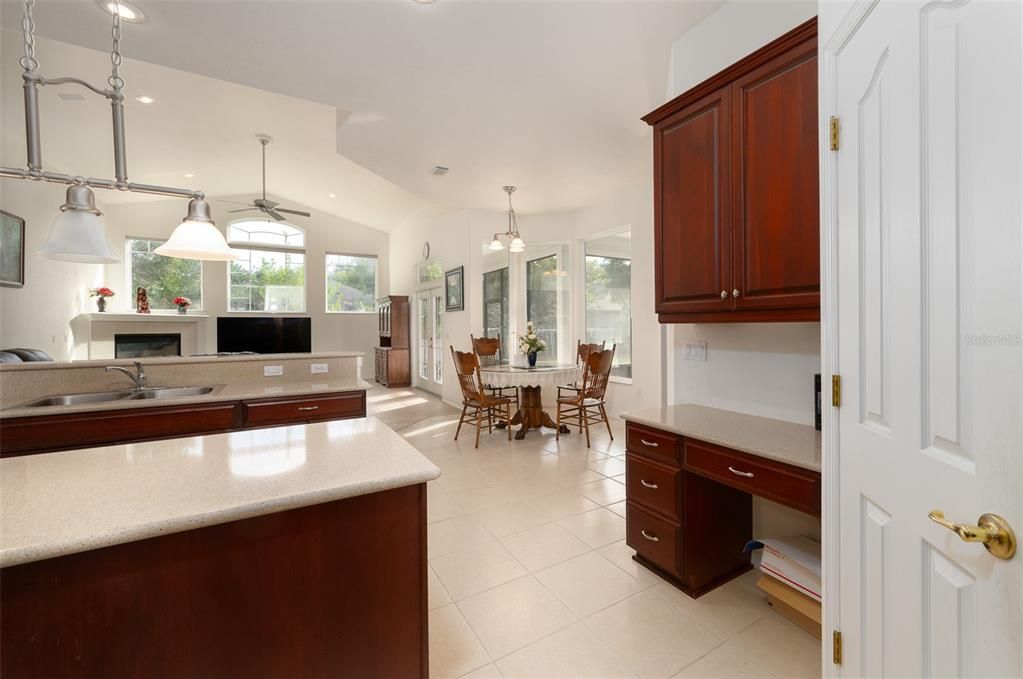 待售: $699,000 (4 贝兹, 3 浴室, 3234 平方英尺)