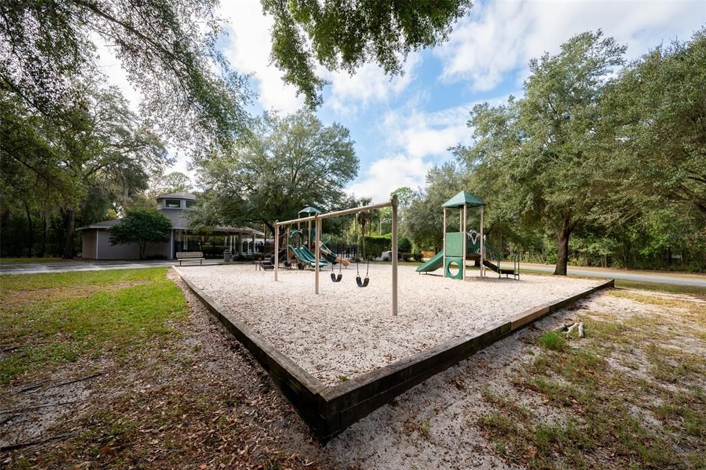 待售: $699,000 (4 贝兹, 3 浴室, 3234 平方英尺)