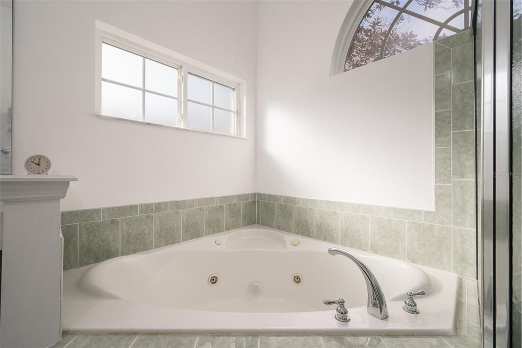 待售: $699,000 (4 贝兹, 3 浴室, 3234 平方英尺)