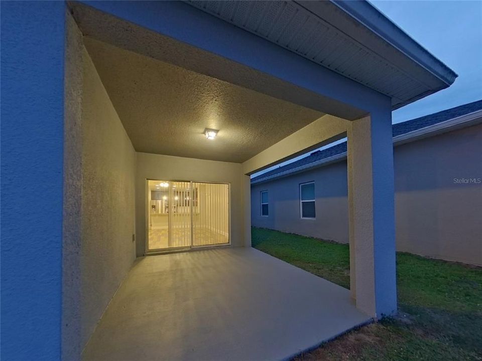 For Rent: $2,589 (4 beds, 3 baths, 2542 Square Feet)