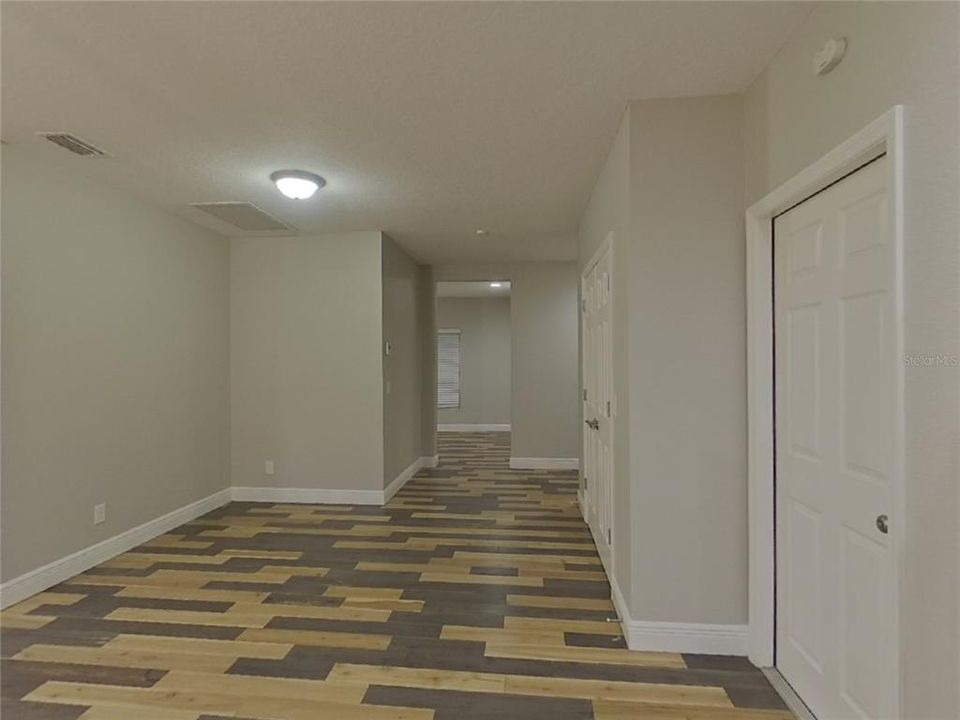 For Rent: $2,589 (4 beds, 3 baths, 2542 Square Feet)