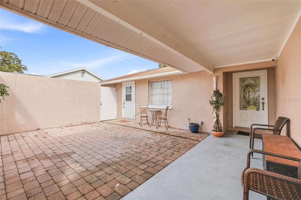 En Venta: $520,000 (5 camas, 3 baños, 1908 Pies cuadrados)