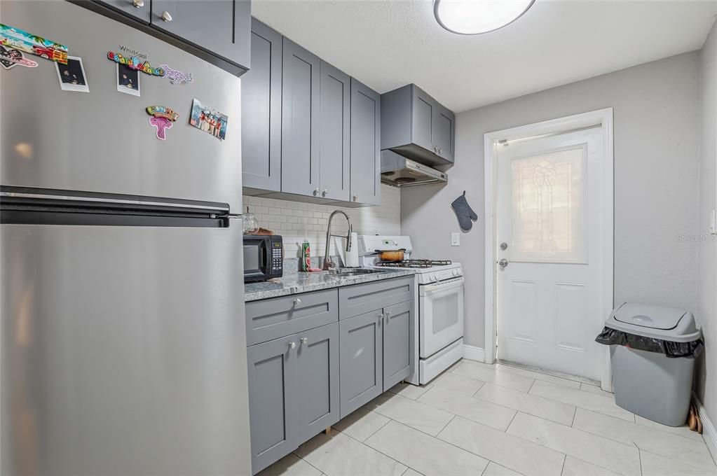 En Venta: $520,000 (5 camas, 3 baños, 1908 Pies cuadrados)