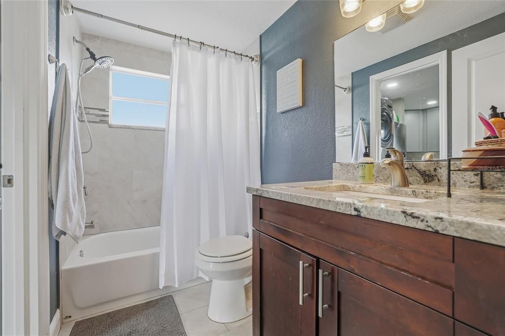 En Venta: $520,000 (5 camas, 3 baños, 1908 Pies cuadrados)