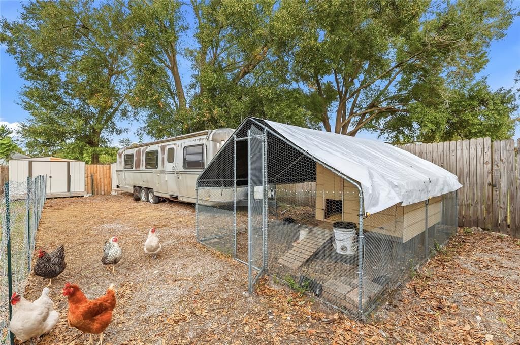 En Venta: $520,000 (5 camas, 3 baños, 1908 Pies cuadrados)