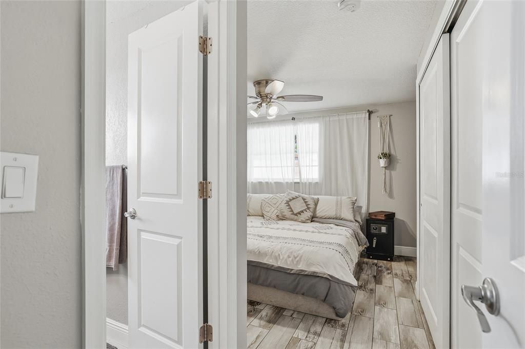 En Venta: $520,000 (5 camas, 3 baños, 1908 Pies cuadrados)