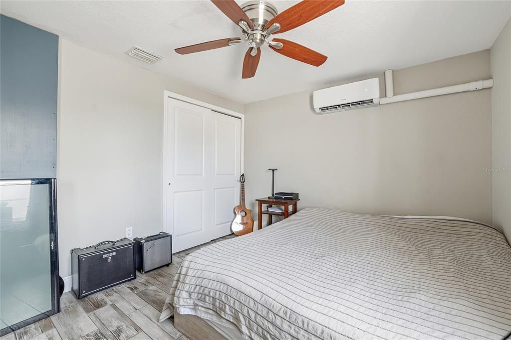 En Venta: $520,000 (5 camas, 3 baños, 1908 Pies cuadrados)