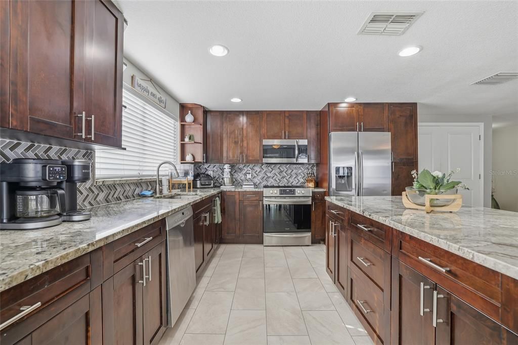 En Venta: $520,000 (5 camas, 3 baños, 1908 Pies cuadrados)