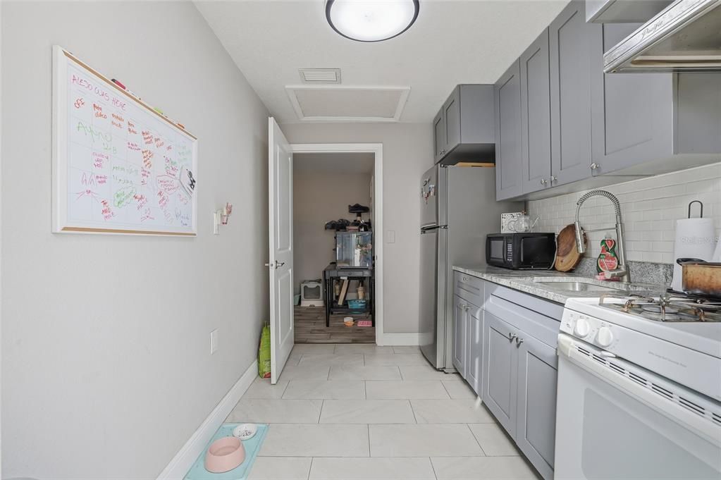 En Venta: $520,000 (5 camas, 3 baños, 1908 Pies cuadrados)