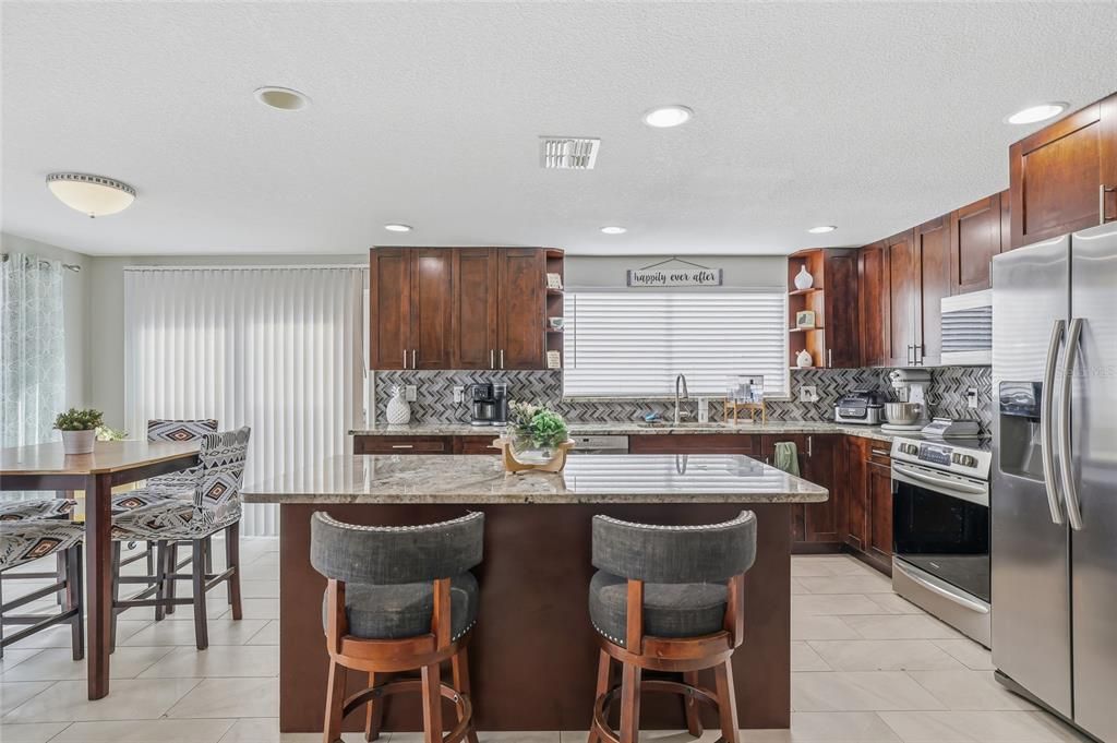 En Venta: $520,000 (5 camas, 3 baños, 1908 Pies cuadrados)