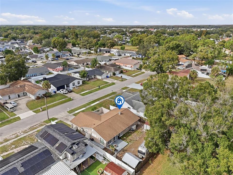 En Venta: $520,000 (5 camas, 3 baños, 1908 Pies cuadrados)