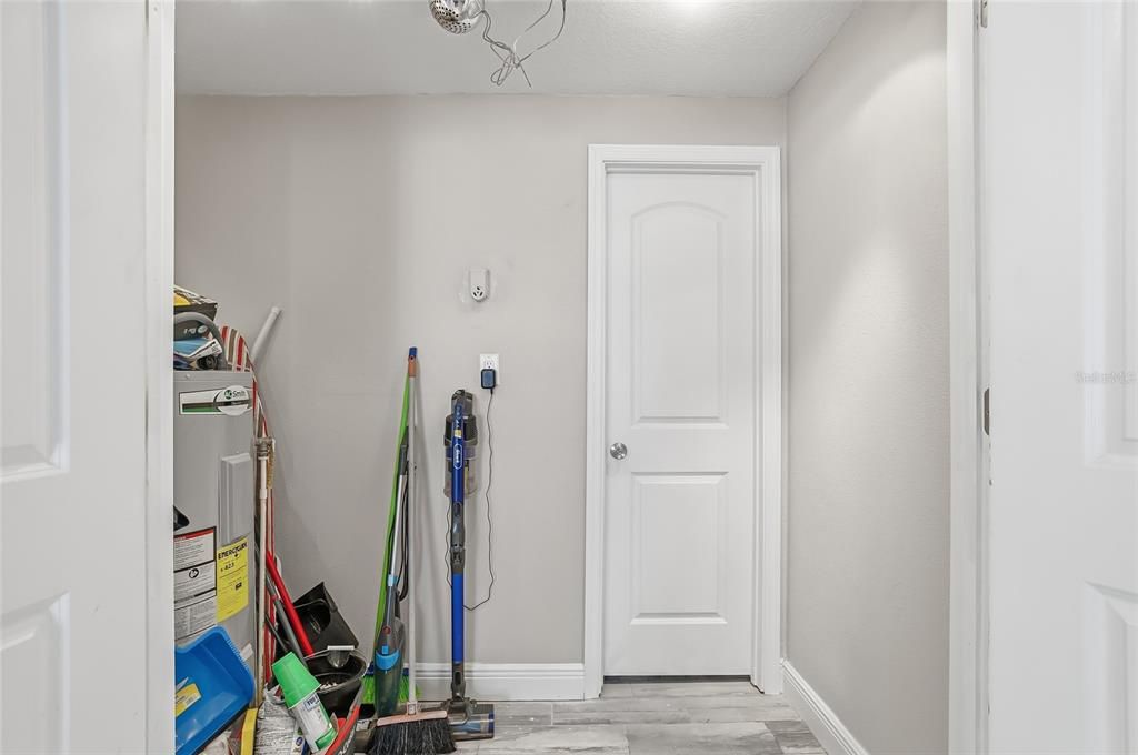 En Venta: $520,000 (5 camas, 3 baños, 1908 Pies cuadrados)