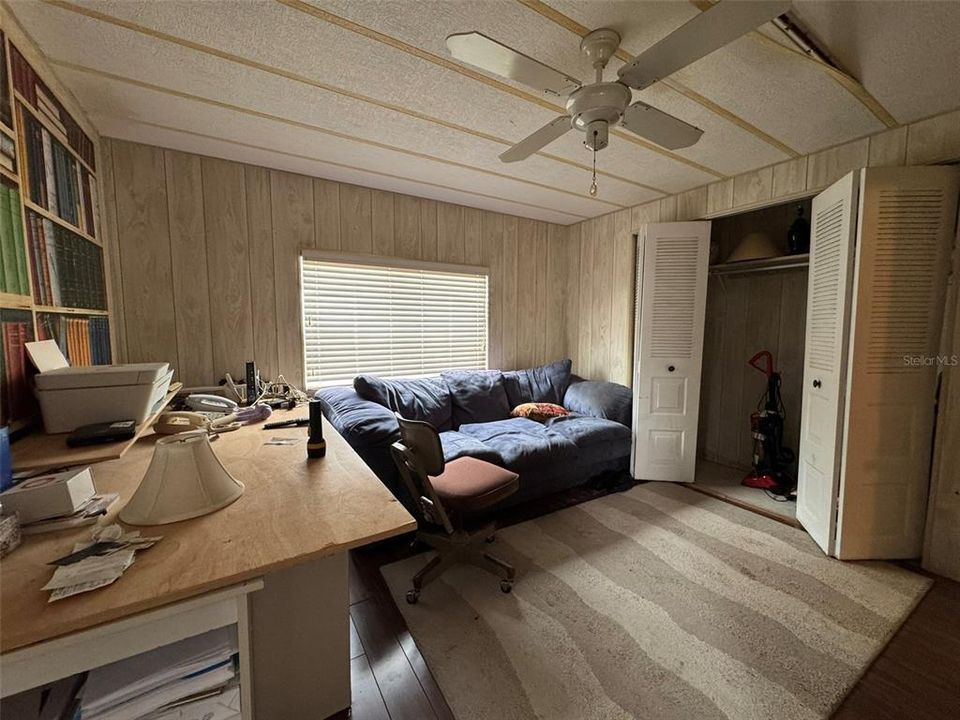 For Sale: $49,900 (2 beds, 2 baths, 864 Square Feet)