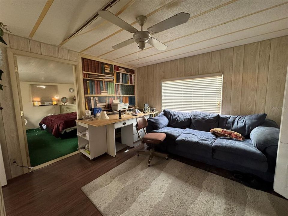 For Sale: $49,900 (2 beds, 2 baths, 864 Square Feet)