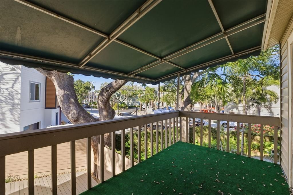 For Sale: $615,000 (3 beds, 2 baths, 1605 Square Feet)