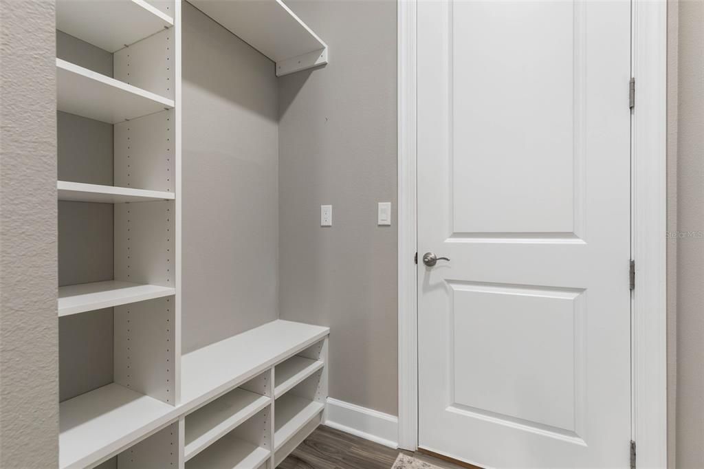 待售: $1,049,000 (3 贝兹, 3 浴室, 2432 平方英尺)