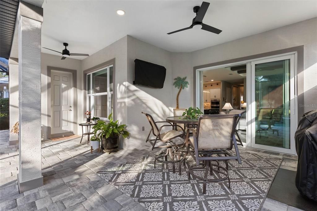 待售: $1,049,000 (3 贝兹, 3 浴室, 2432 平方英尺)