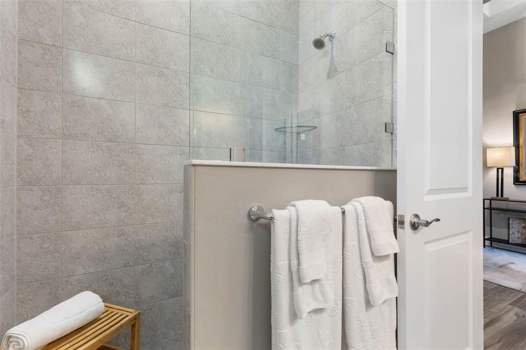 待售: $1,049,000 (3 贝兹, 3 浴室, 2432 平方英尺)