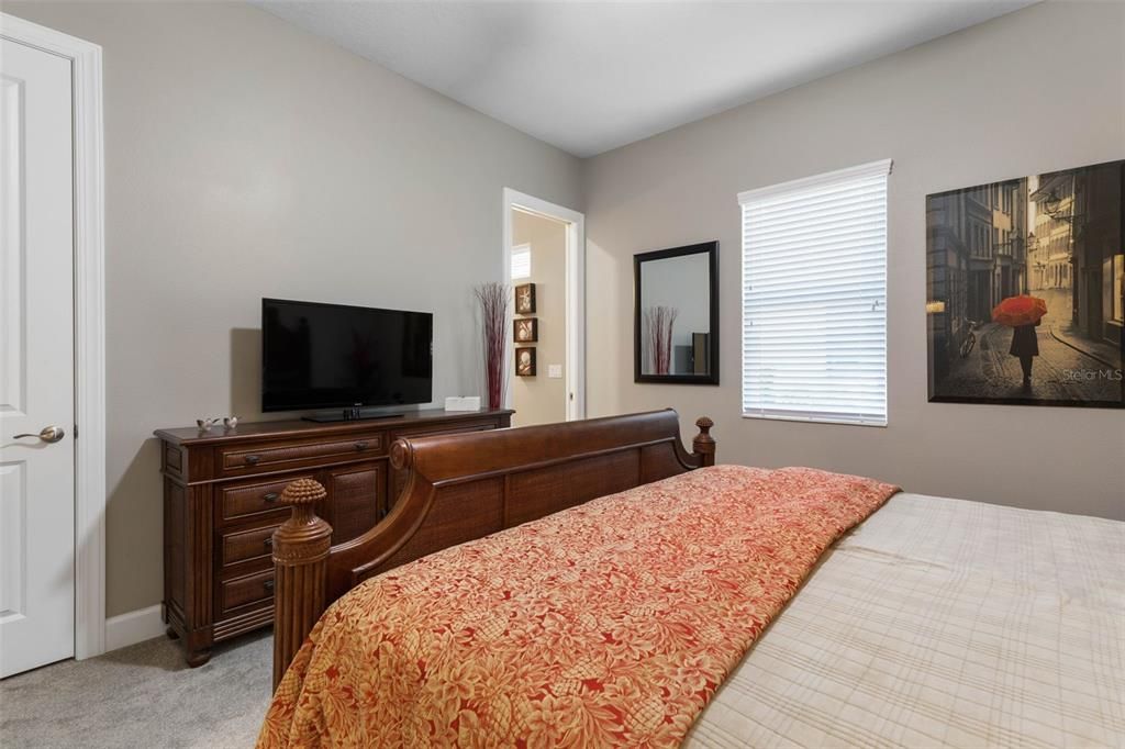 待售: $1,049,000 (3 贝兹, 3 浴室, 2432 平方英尺)