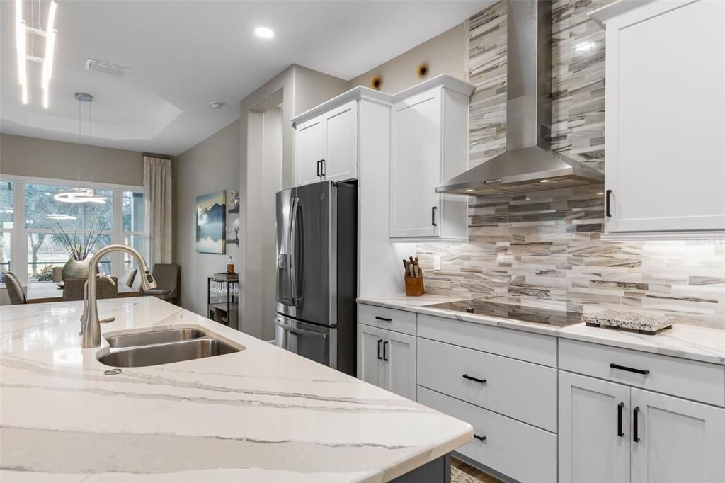 待售: $1,049,000 (3 贝兹, 3 浴室, 2432 平方英尺)