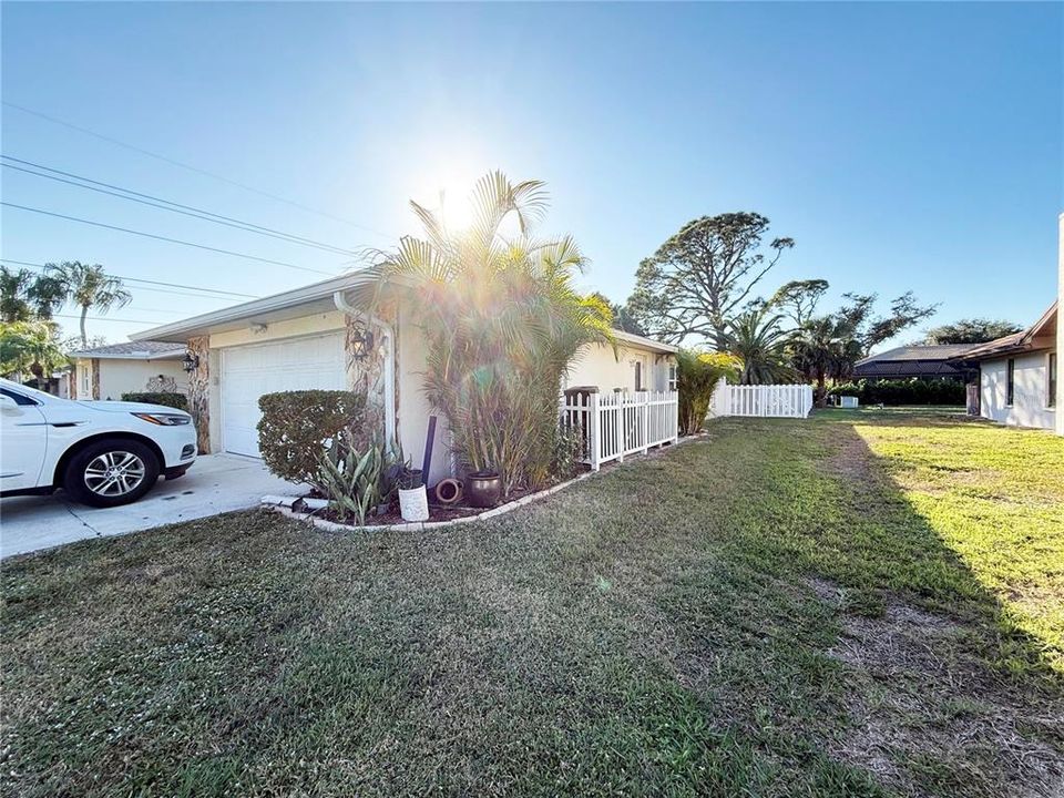 For Sale: $468,000 (3 beds, 2 baths, 1996 Square Feet)