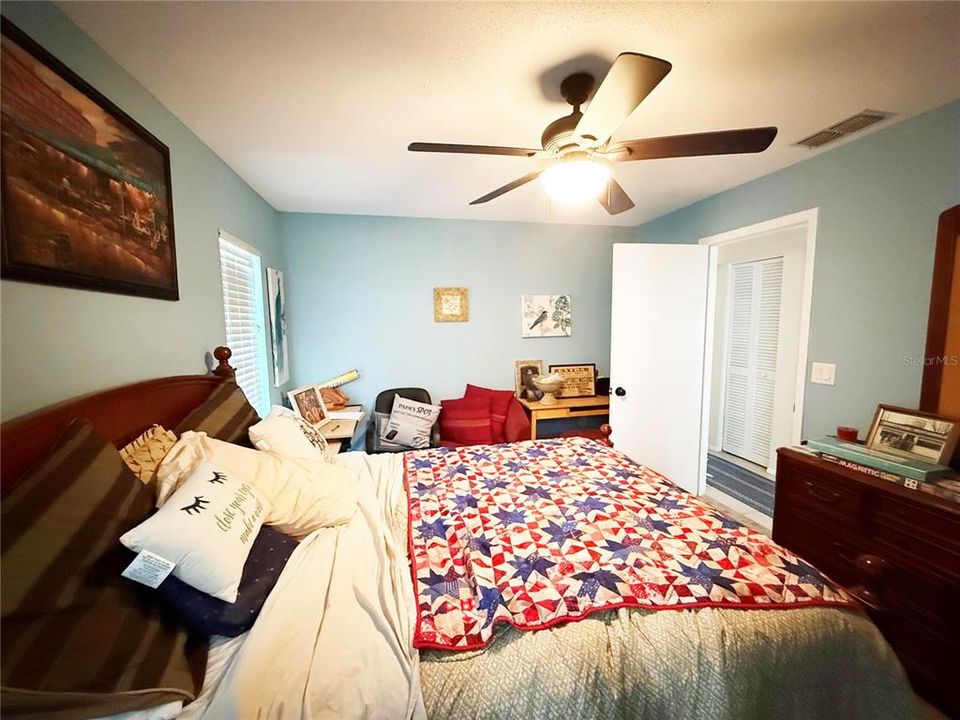 For Sale: $468,000 (3 beds, 2 baths, 1996 Square Feet)