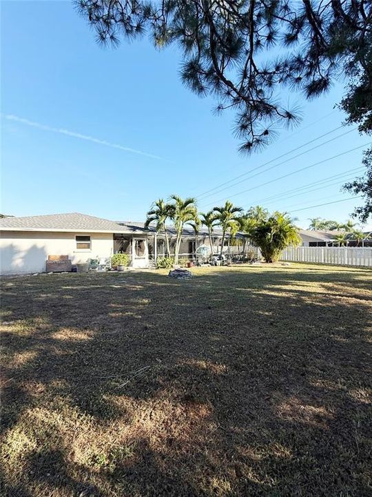 For Sale: $468,000 (3 beds, 2 baths, 1996 Square Feet)