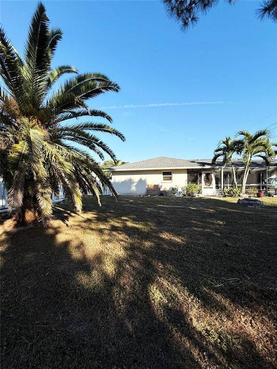 For Sale: $468,000 (3 beds, 2 baths, 1996 Square Feet)